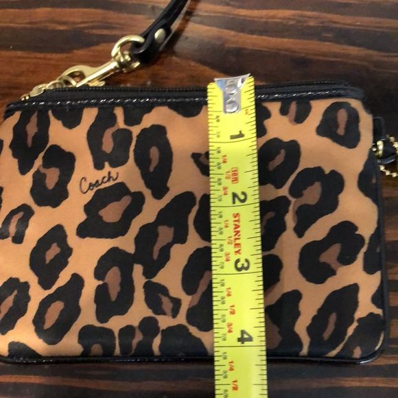 COACH Madison Black Patent Leather Satin Ocelot Pattern Wristlet RARE - Picture 3 of 11